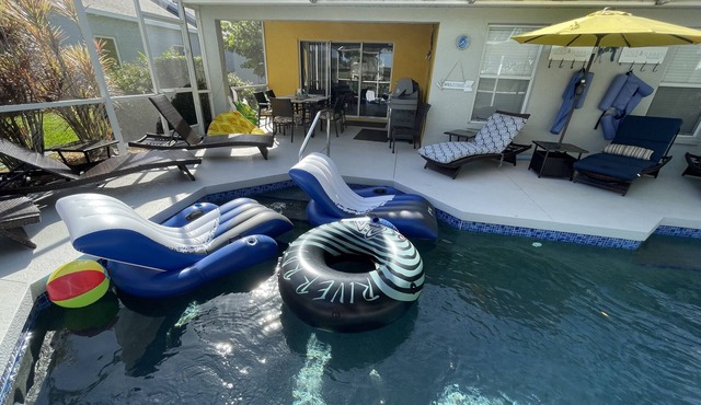 3 Bedroom Home HEATED Pool WEBER Grill Located Right on the 7th Golf Hole