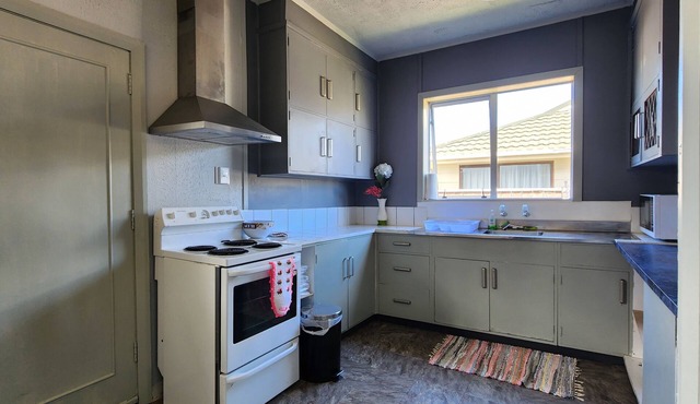 3 Bedroom Home - Ideal for Groups and Families!