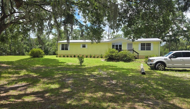 3-bedroom home in rural Lake City near the Suwannee River and the Florida Trail