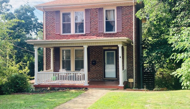 3-bedroom home in Martinsville near Speedway,Museums,Trails and Shopping/Dining