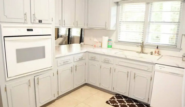 3 bedroom home in Willow Springs. Close to Fuquay, Angier and Holly Springs.