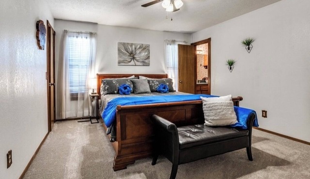 3 bedroom Home in Yukon!