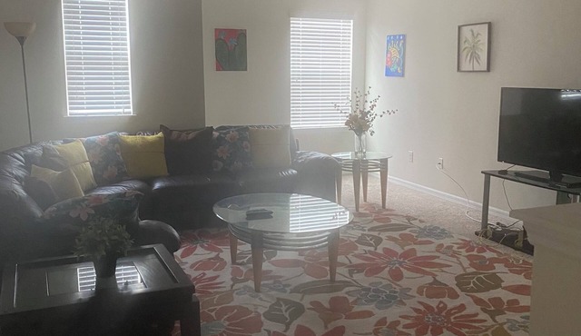 3-bedroom home located upstairs of my house in enjoyable Riverview with WiFi, AC