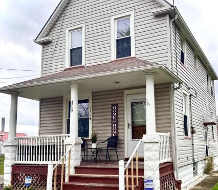 3 Bedroom Home, near downtown, Tremont, Ohio City!