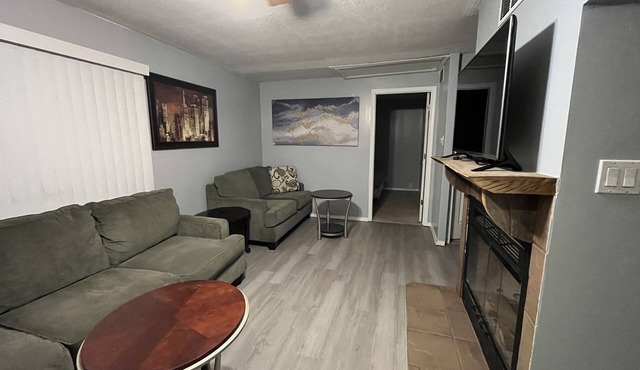 3 Bedroom Home near Naval Base!