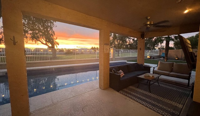 3 bedroom home on golf course. Heated pool! Remote work,kid,pet friendly!