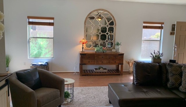 3 Bedroom Home with Pool, close to MLB Spring Training