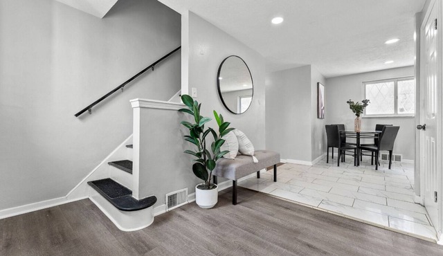 3-bedroom house and game room in Pittsburgh with WiFi, AC