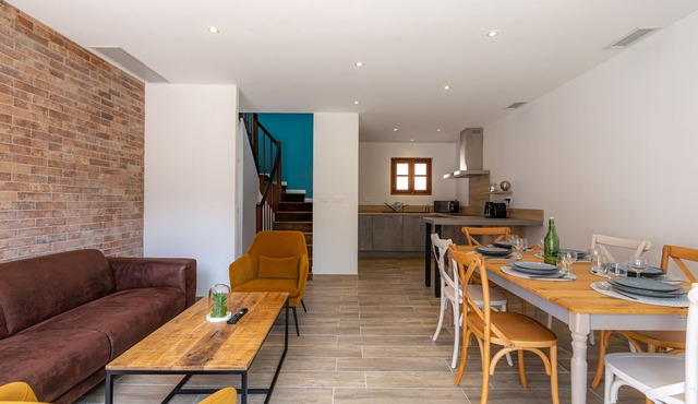 3-bedroom house at the foot of the Cité