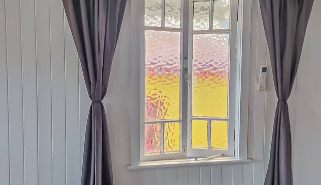 3-bedroom house in charming North Toowoomba with WiFi, AC