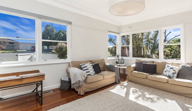 3 bedroom house close to beach