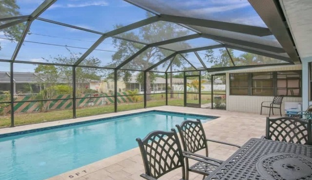 3 Bedroom house close to everything in Sarasota