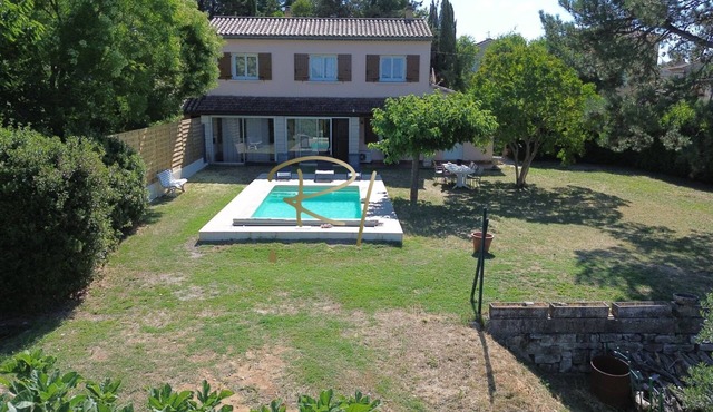 3-bedroom house, garden, private pool. South Ardèche, near Barjac,