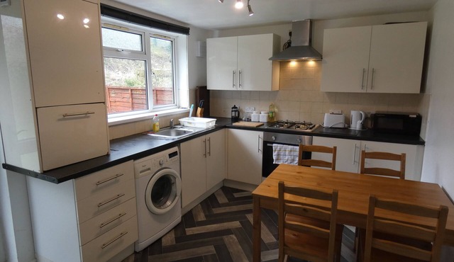 3 Bedroom House for Brecons and Bike Park Wales