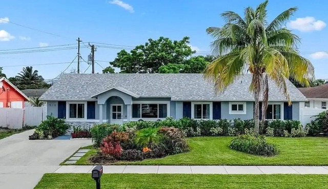 3-bedroom house in marvelous Pompano Beach with AC