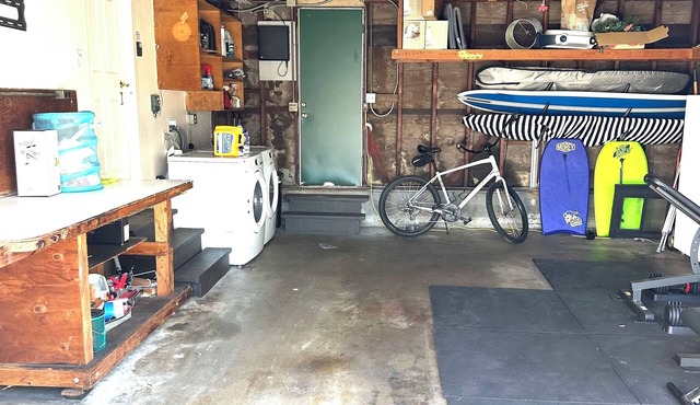 3-bedroom house in charming Redondo Beach with fitness room, WiFi and EV charger