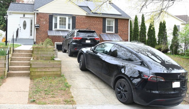 3-bedroom house in fabulous Silver Spring with WiFi, AC