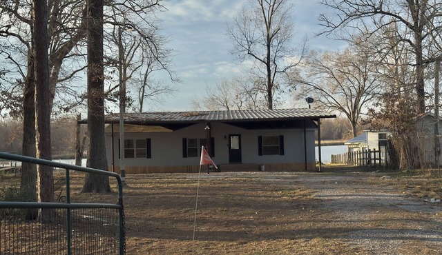 3-bedroom house in amazing Huntsville with cool AC