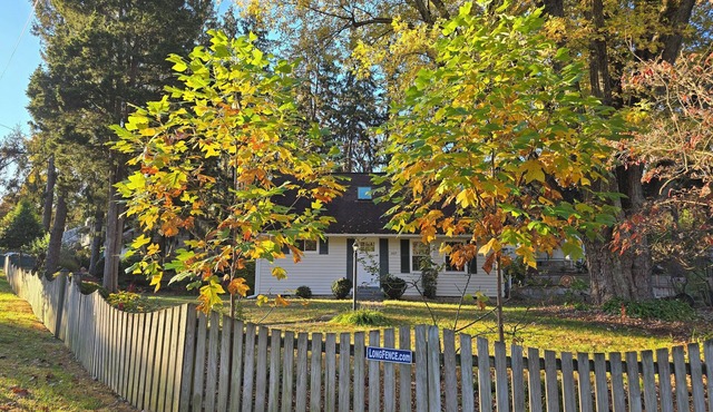 3-bedroom house in a peaceful place, close to city center, Washington D.C., park