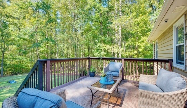 3-bedroom house in awesome Ellenwood with cool AC breeze