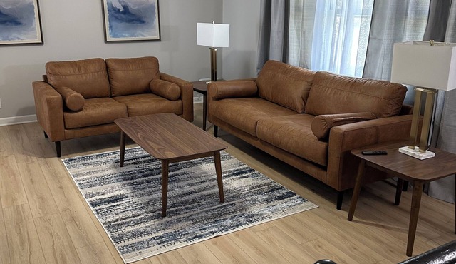 3-bedroom house in awesome Omaha with WiFi, AC by Westroads Mall