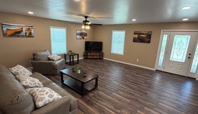 3-bedroom house in Bath. Close to the Finger Lakes, wine trails and much more
