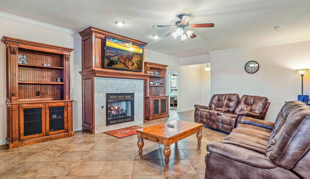 3-bedroom house in beautiful Altus with cool AC
