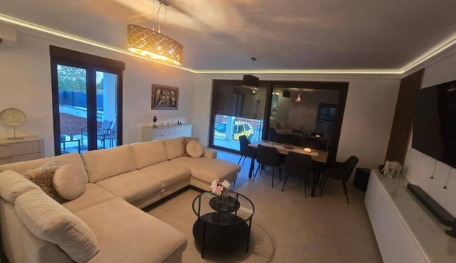 3-bedroom house in beautiful Umag with AC