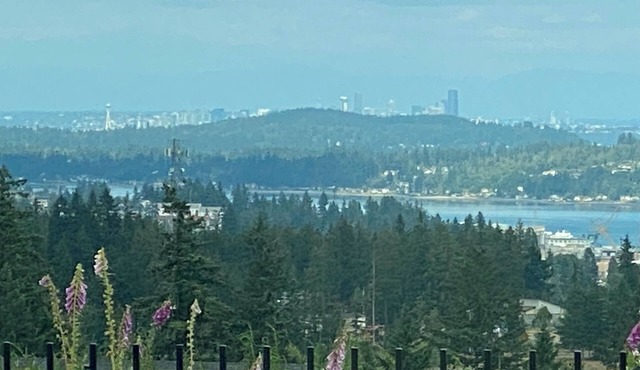 3-bedroom house in Bremerton with view of Seattle