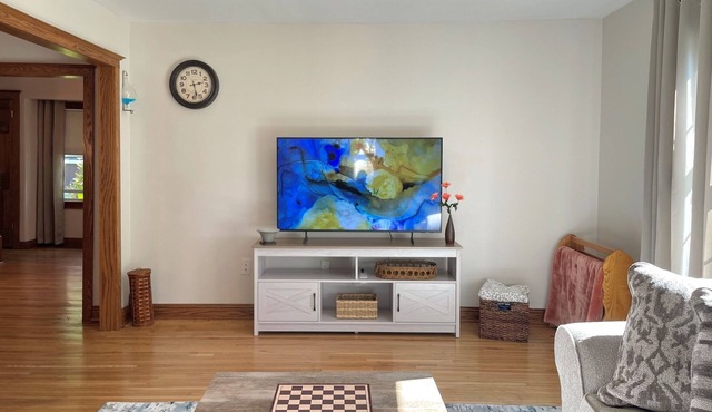 3-bedroom house in Brockway with WiFi