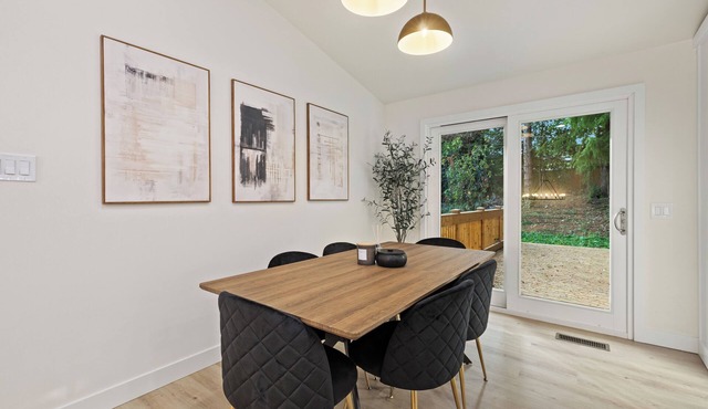 3-bedroom house in Burien with AC!