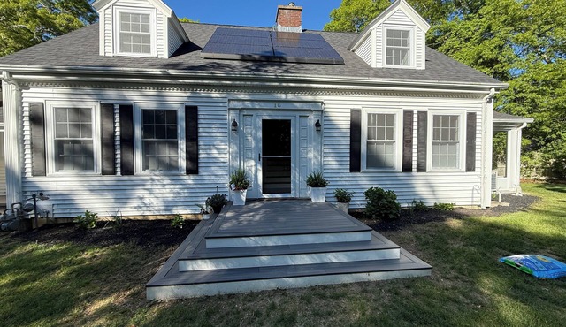 3-bedroom house in charming Barnstable with WiFi, AC,Walking distance to Main st