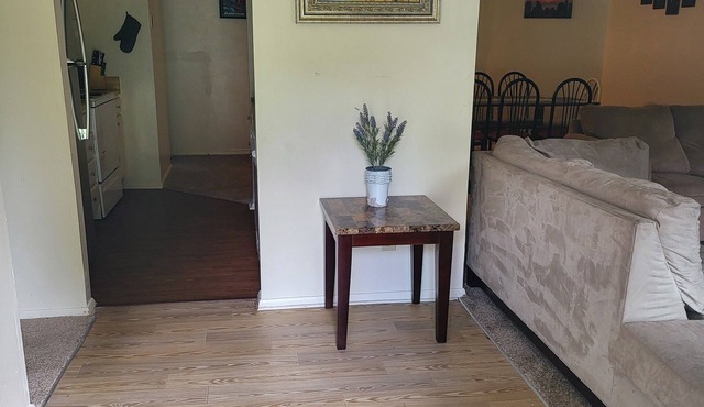 3-bedroom house in charming Snellville with AC