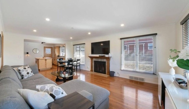 3-bedroom house in charming Stillwater with AC