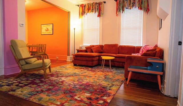 3-bedroom house in charming St. Louis with cool AC and comfort