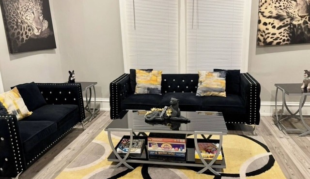 3-bedroom house in charming Waycross with WiFi, AC. Start your vacation now