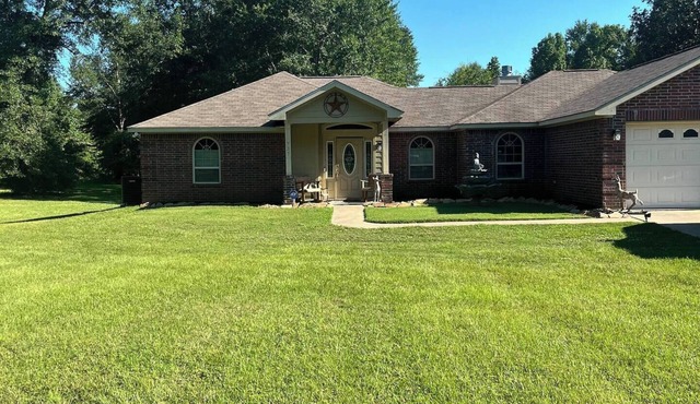 3-bedroom house in charming Lufkin with WiFi, AC. Enjoy your stay