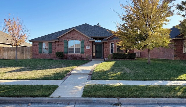 3-bedroom house in cool City-View Amarillo with refreshing AC