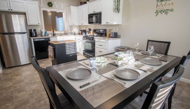 3-bedroom house in delightful Yuba City with WiFi, AC