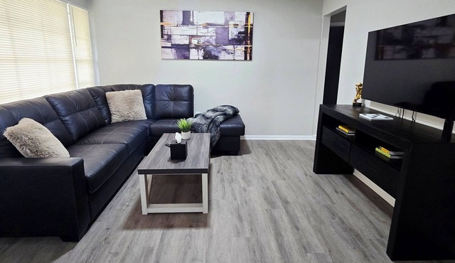 3-bedroom house in enchanting Mentor with AC