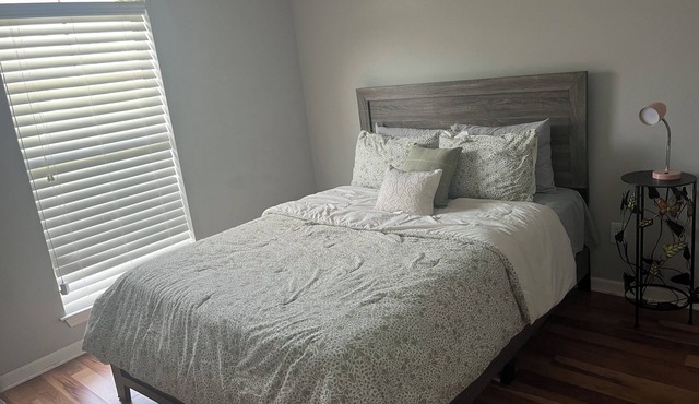 3-bedroom house in fabulous Lafayette with WiFi, AC