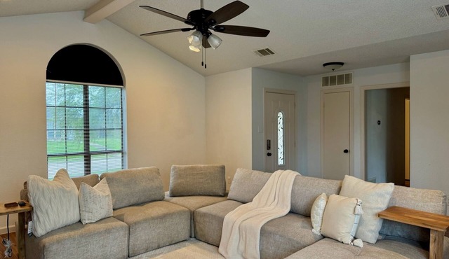 3-bedroom house in fabulous Wylie with WiFi, AC