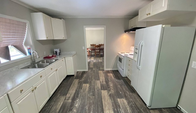 3-bedroom house in Fairfax close to everything in town. Enjoy your stay