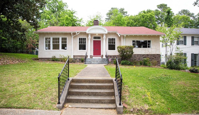 3-bedroom house in historic Belhaven