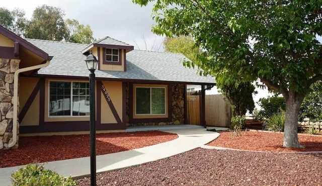 3-bedroom house in lovely Wildomar with cool AC