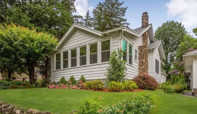 3-bedroom house in nice Bloomfield with AC