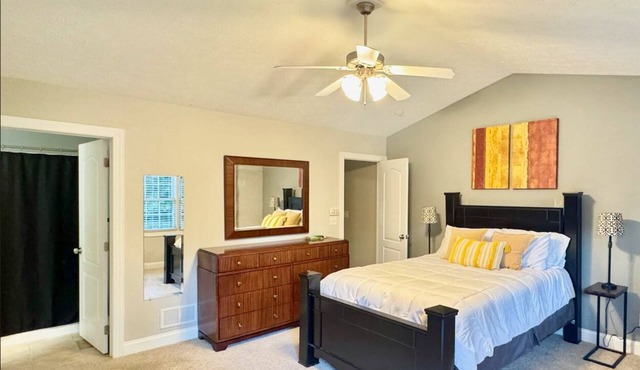 3-bedroom house in peaceful Morgantown with cool AC