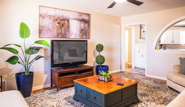3-bedroom house in superb Abilene with cool AC for relaxing stays