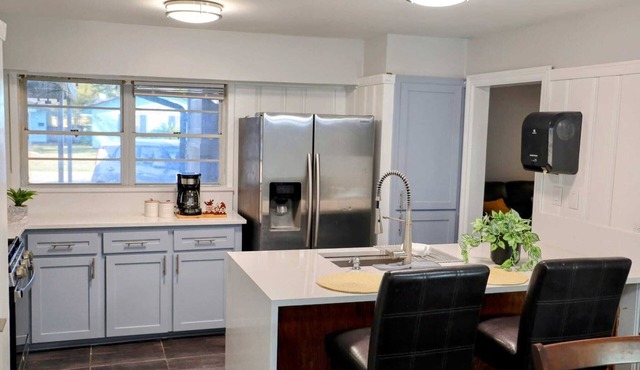 3-bedroom house in superb Houston with AC, WiFi. Enjoy your stay