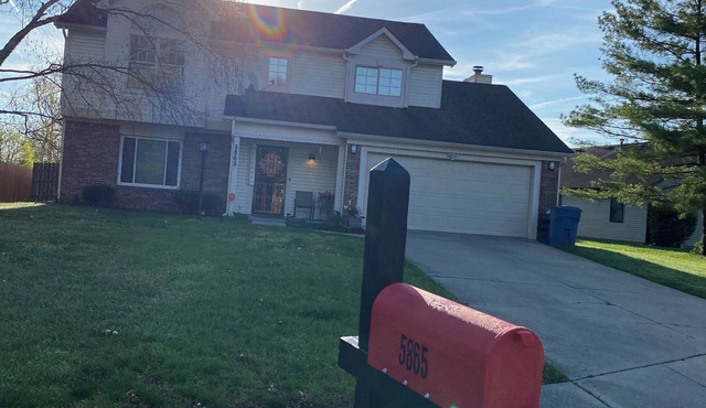 3-bedroom house in Charming House in Indianapolis 15 minutes from the down town